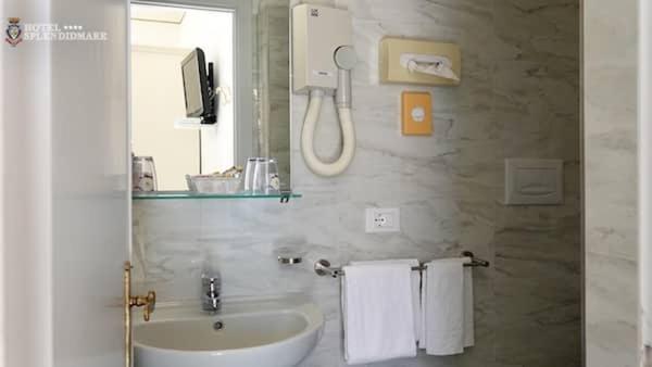Hotel Splendid Mare Laigueglia Luaran gambar