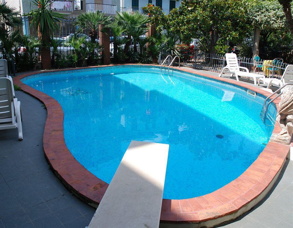 Hotel Splendid Mare Laigueglia Luaran gambar