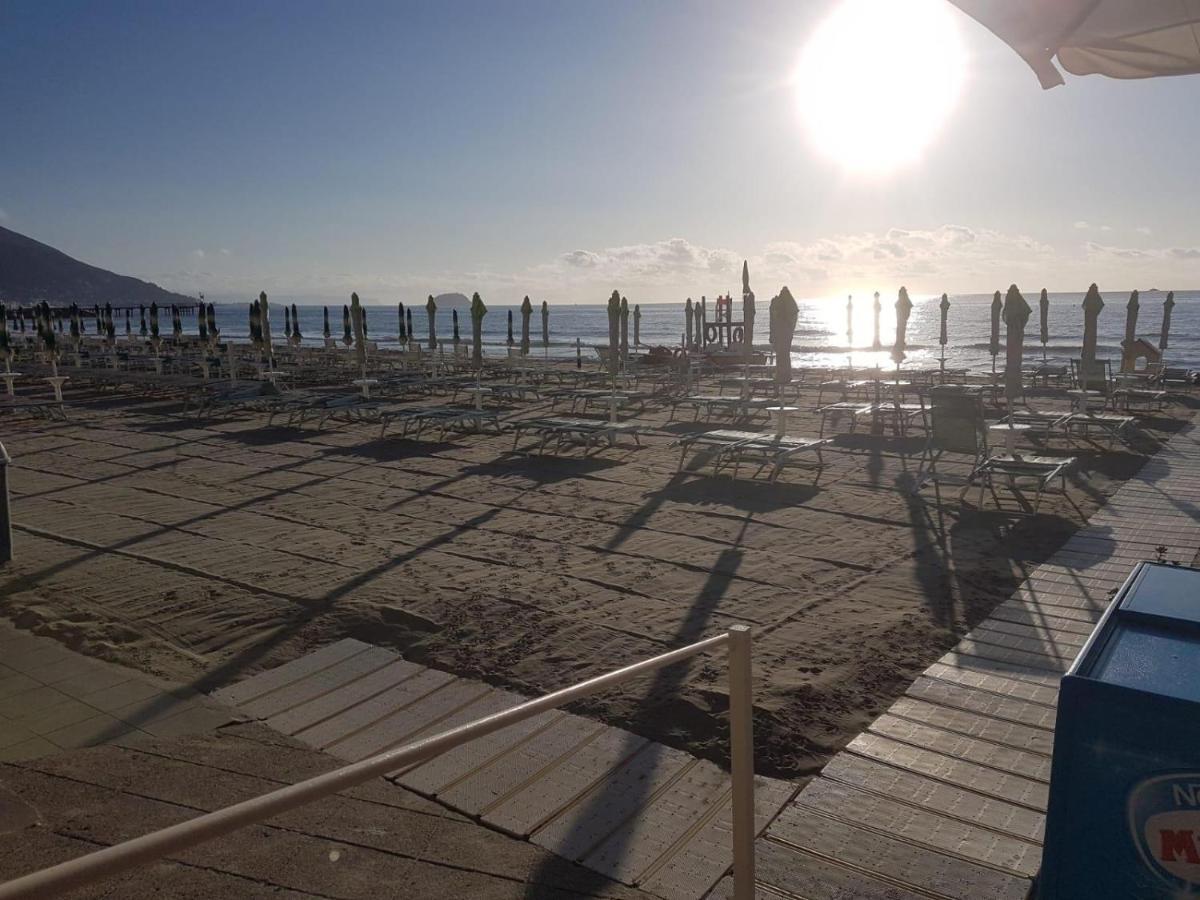 Hotel Splendid Mare Laigueglia Luaran gambar